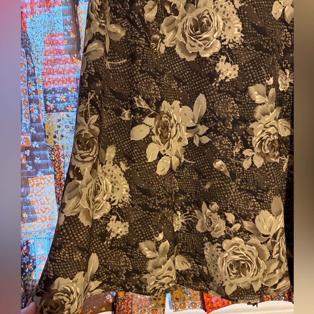 1980s dark goth grunge floral maxi skirt - Picture 2 of 3